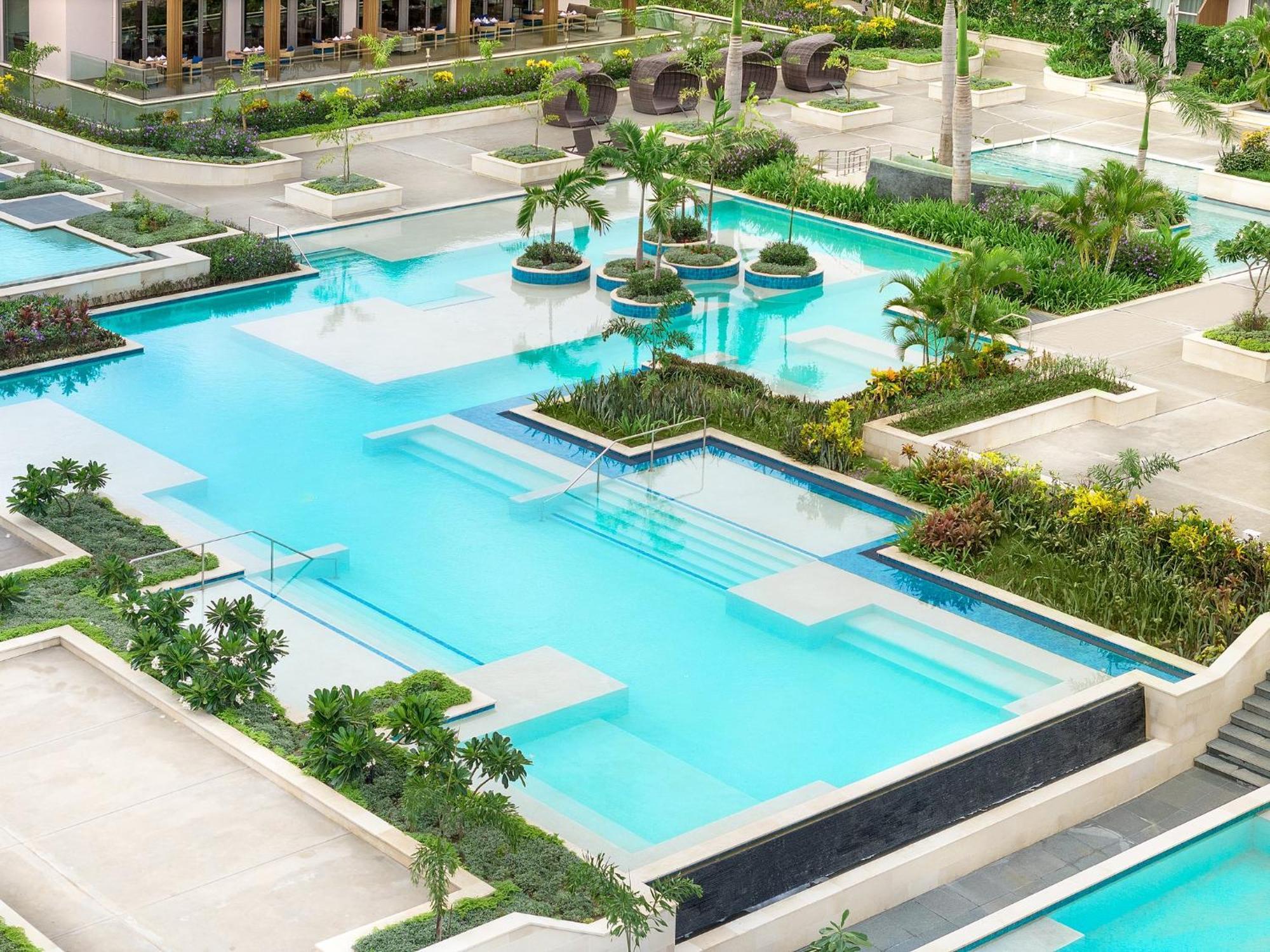 Crowne Plaza Fiji Nadi Bay Resort & Spa, An Ihg Hotel Buitenkant foto