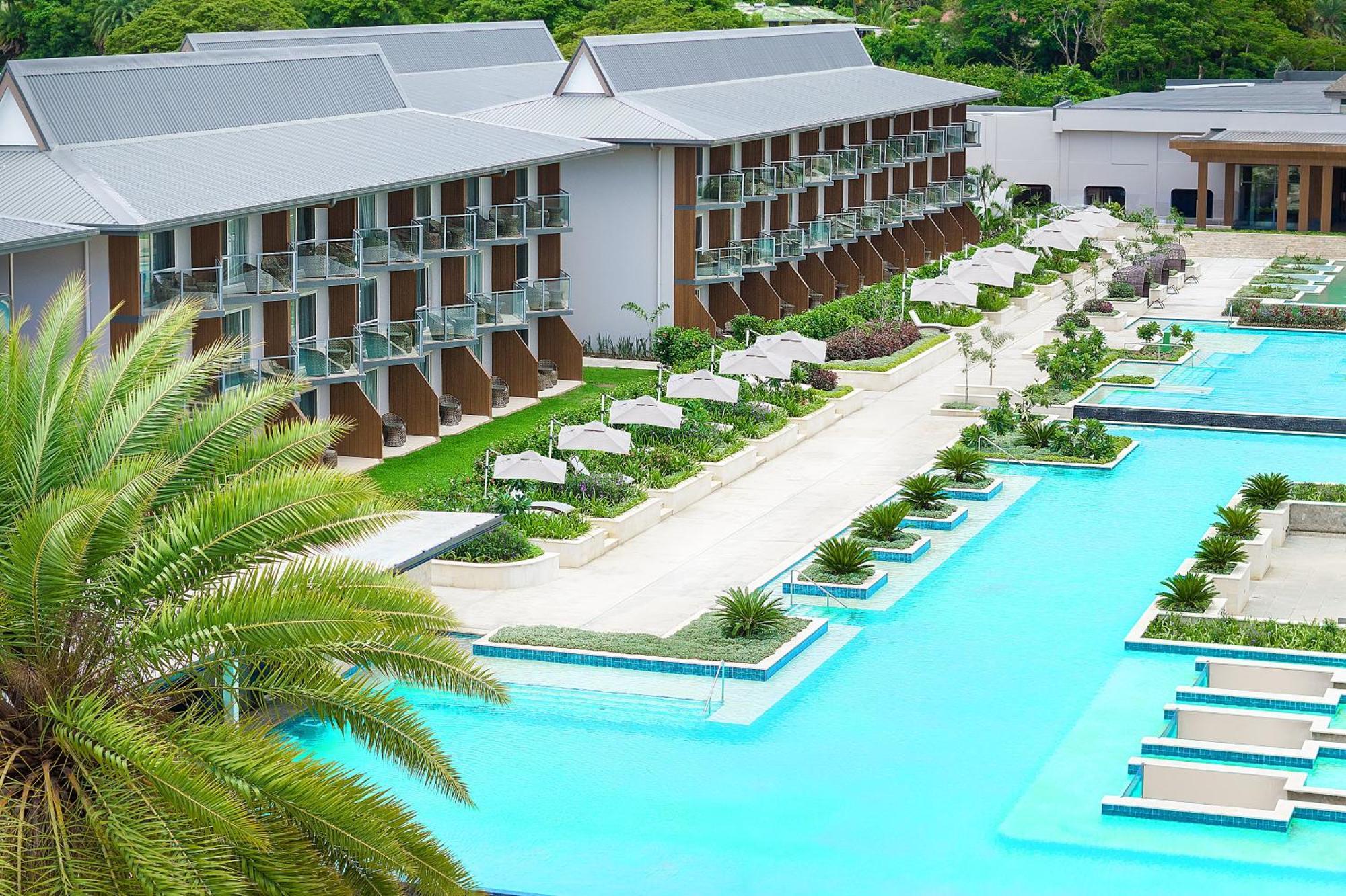 Crowne Plaza Fiji Nadi Bay Resort & Spa, An Ihg Hotel Buitenkant foto