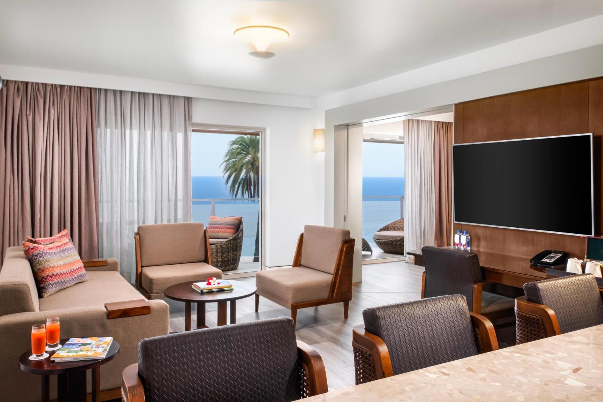Crowne Plaza Fiji Nadi Bay Resort & Spa, An Ihg Hotel Buitenkant foto