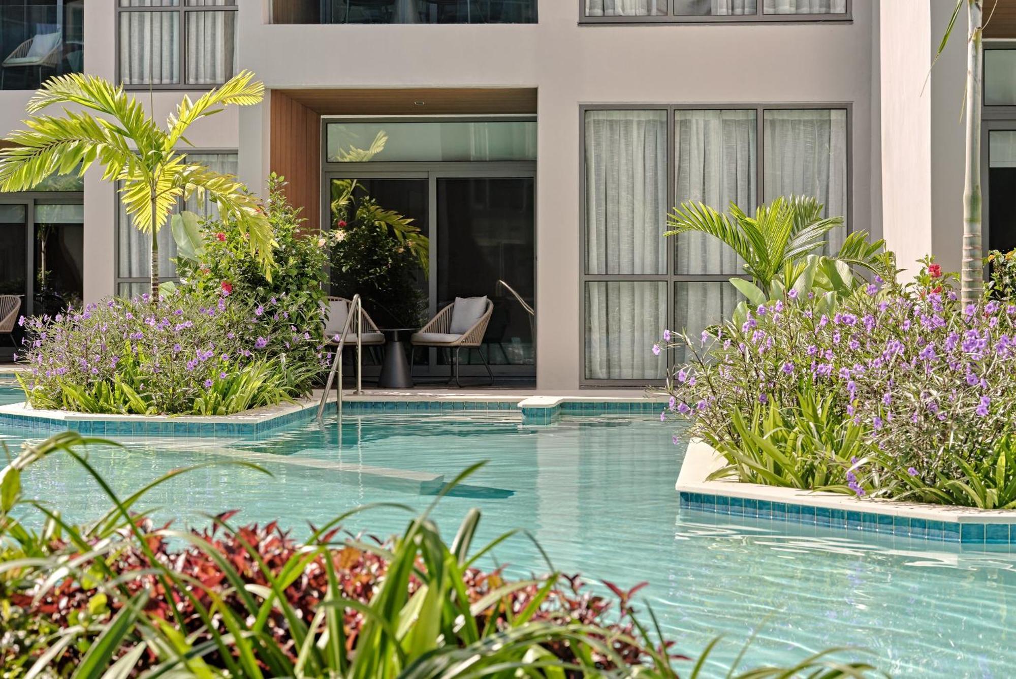 Crowne Plaza Fiji Nadi Bay Resort & Spa, An Ihg Hotel Buitenkant foto