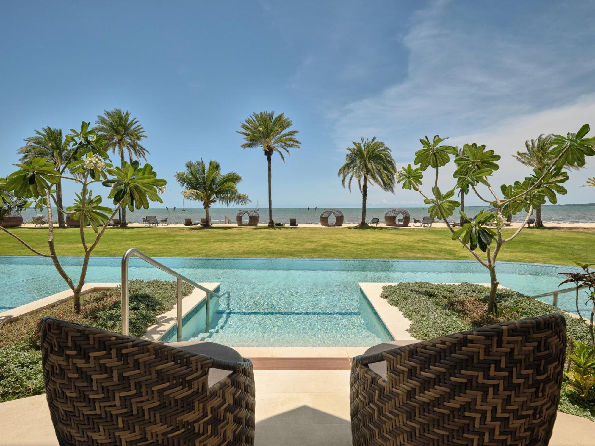Crowne Plaza Fiji Nadi Bay Resort & Spa, An Ihg Hotel Buitenkant foto